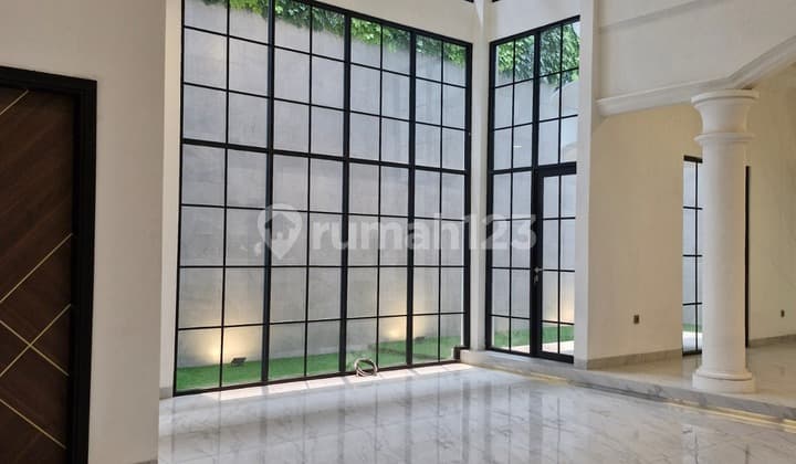 Rumah Luas Mewah di Tomang, Jakbar 313 M², Lokasi Strategis, Rp 17 M Nego