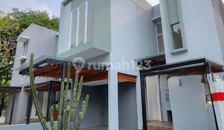 Jual Rumah Brand New Ada Rooftop di Kebayoran Sektor 7 Bintaro (Kh)