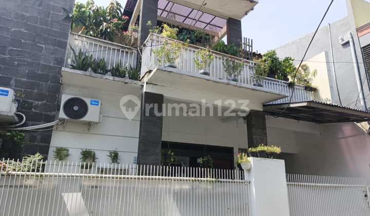 Di jual rumah siap huni 2Lt semi purnished rawamangun jakarta timur