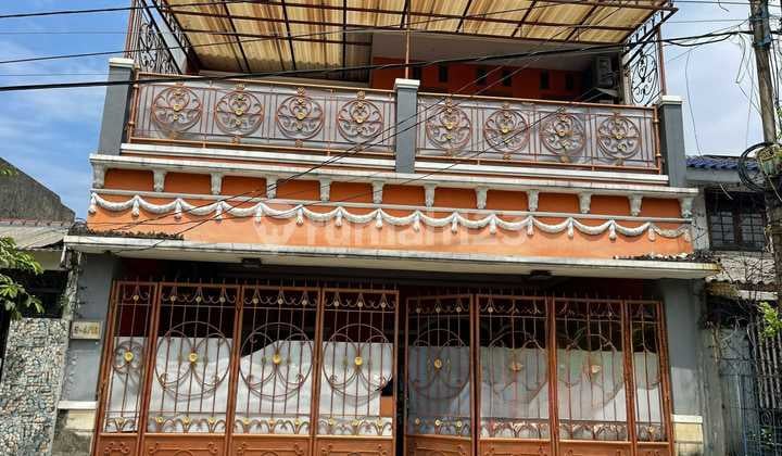 For Sale 2.5 Story Ready-to-Occupy House, Good and Clean, Duren Sawit, Flood-Free, East Jakarta