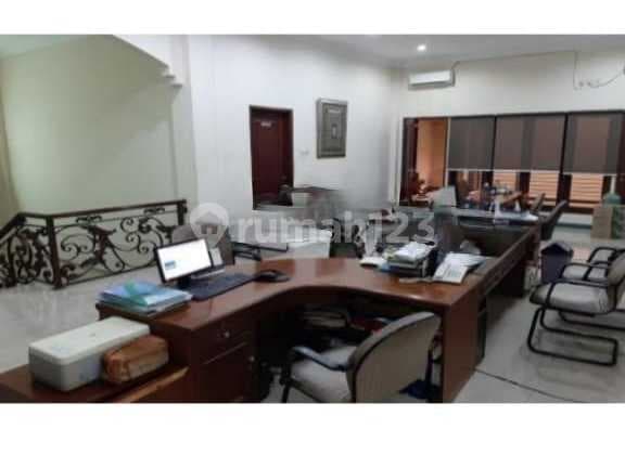 Rumah Pinggir Jalan 3Lt Utuk Usaha,perkantoran,tranportasi Krl Dll Tebet Timur Dalem