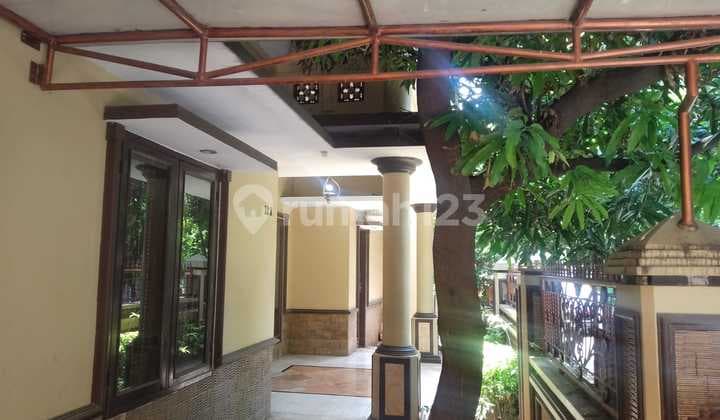 D Jual Rumah Mewah Bagus Dan Bersih,jalan Depan 3 Mobil Dekat Dengan Mall Tranportasi Semua Ada Klender Jakarta Timur