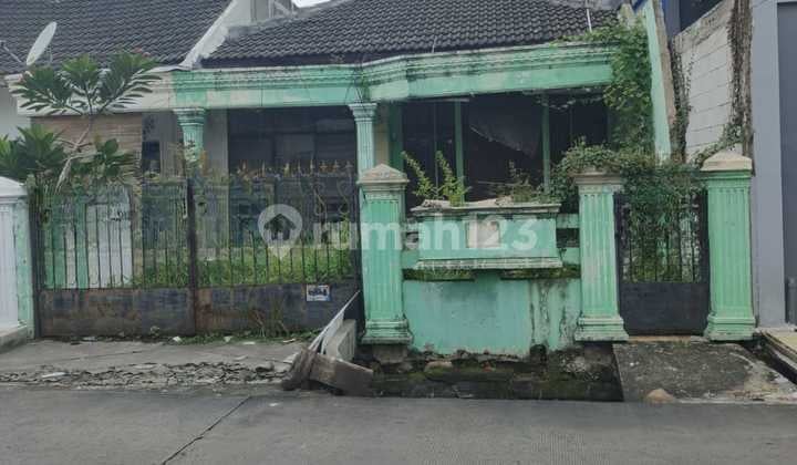 D jual rumah tua,kayu putih pinggir jalan bagus untuk tempat usaha