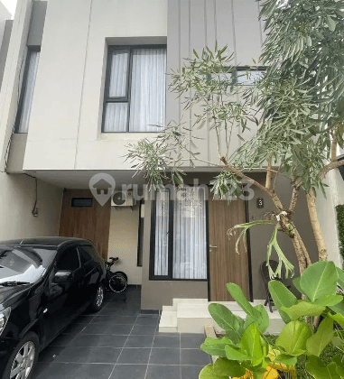 Rumah hanya 500 meter dekat kantor walikota tangsel
