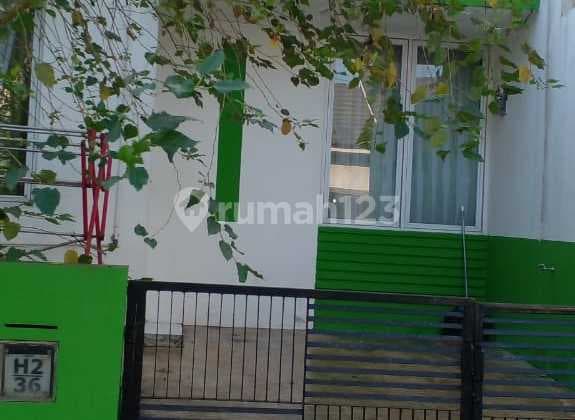 Dijual murah rumah hoek hanya 7 menit ke pintu tol bsd