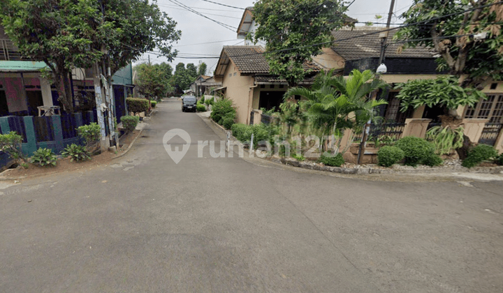 FOR SALE MRS. HOUSE IN BUKIT SERUA INDAH CIPUTAT WELL MAINTAINED