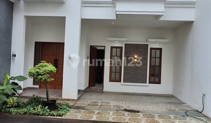 Luxury House in Duren Sawit, East Jakarta