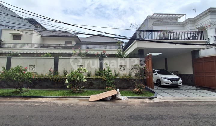 Rumah Bagus Baru Renovasi di Lebak Bulus