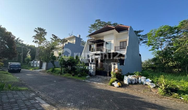 Rumah Nyaman Siap Huni di Perumahan Araya Graha Golf Malang Jawa Timur