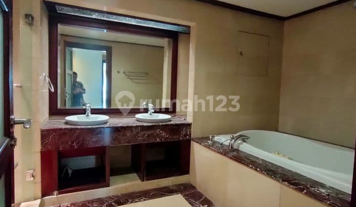 Strategic Apartement Sudirman Suites at SCBD Sudirman Jakarta