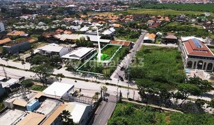 Hot List Land for sale on the outskirts of Utama Street, Sunset Road Kuta Badung