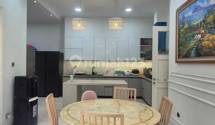 Lake View House for Sale, Semi Furnished, Beautiful