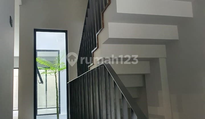 Modern 3-Storey New House in Jati Indah, Pangkalan Jati, Cinere