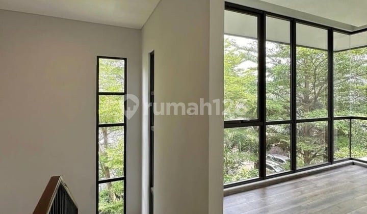 Rumah Baru Jaksel Dalam Komplek Besar Lingkungan Asri