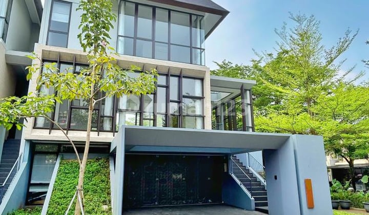 Rumah 3 Lantai Di Cluster Elit Lebak Bulus