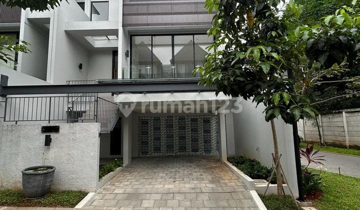 Jual Rumah Modern 3 Lantai Mewah Siap Huni
