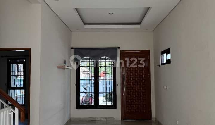 Rumah Murah 2.5 Lantai Bagus SHM Cluster Midoriyama Residence