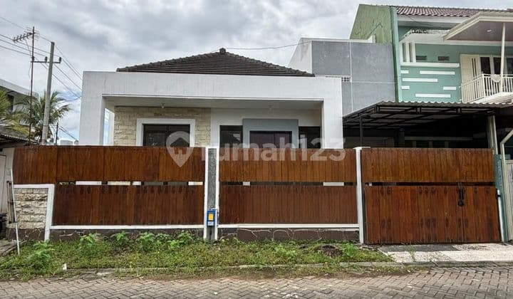 Termurah! Rumah Hook Baru di Area Taman Sulfat Modern Siap Huni