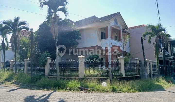 Rumah Hook 2 Lantai Berjarak 150 Mtr Dari Poros Suhat