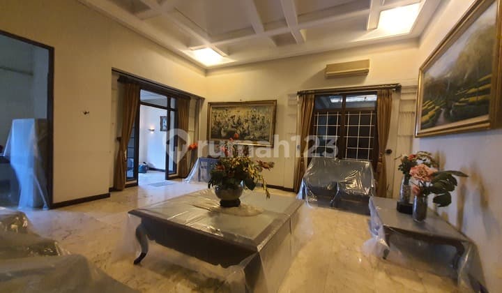 Rumah Elite Di Menteng Strategis Bagus Untuk.investasi Hunian Nyaman Dan Strategis