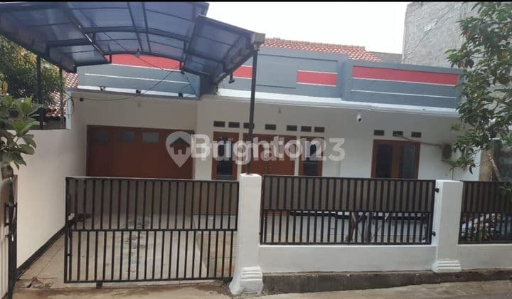 Rumah Pinggir Jalan Raya Jagakarsa Bagus Terawat