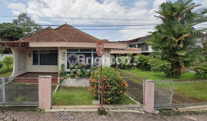 RUMAH DEKAT JALAN PROPINSI MAGELANG