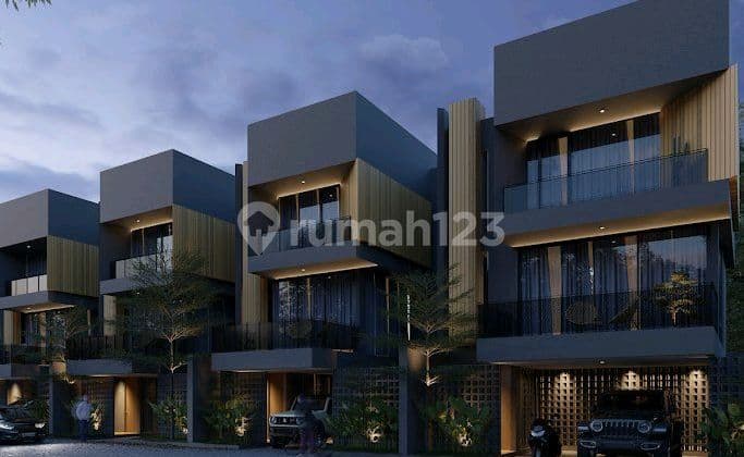 Rumah Premium Ada Kolam Renang di Kemang