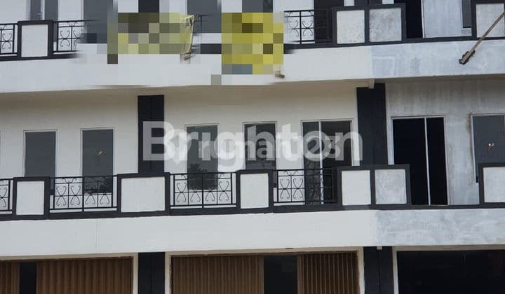 Ruko 3 Lantai Lokasi di Spbu 24 Jam Parkir Luas Sawangan Limo