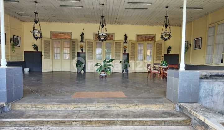 Heritage House in the Heart of Yogyakarta City 1887 Antique