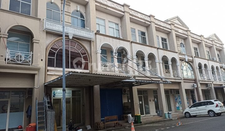 Ruko Disewakan. Dirukan Galaxy Bekasi Selatan