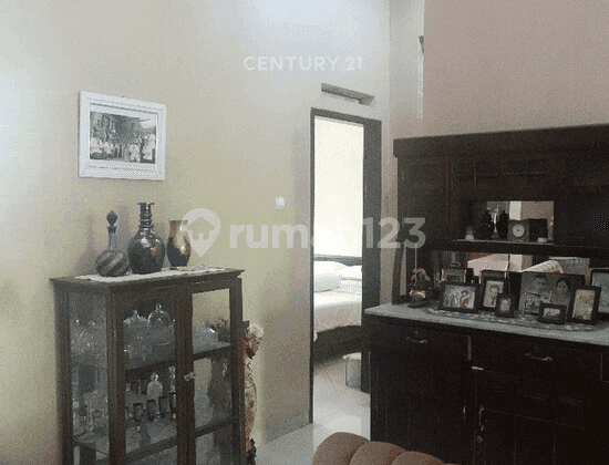 Rumah Luas 200 Mtr 2 Lantai Siap Huni Pusat Kota Buah Batu