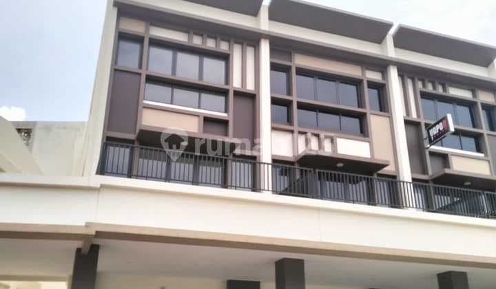 Ruko Hook Banci 3 Lantai Hadap Jalan di Melody 2 Gading Serpong