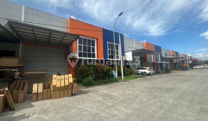 Dijual Gudang 2lt di Sunrise Bizpark Pasar Kemis Tangerang