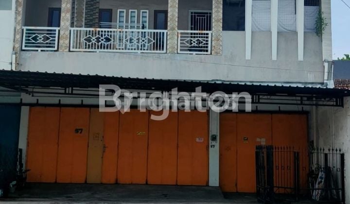 Town House Solo Kota Dekat Masjid Syekh Zayed Pinggir Jalan Raya