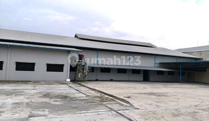 Gudang Zona Merah Dekat Exit Tol Gondangrejo