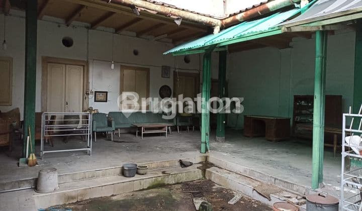RUMAH BANGUNAN KUNO SOLO