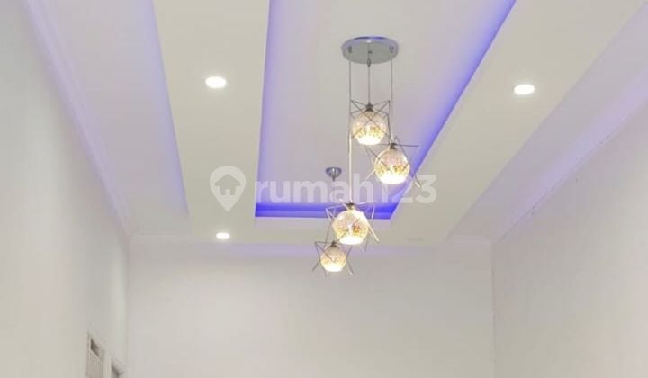 Di jual cepat rumah 2 lt di perum vila tomang baru tangerang