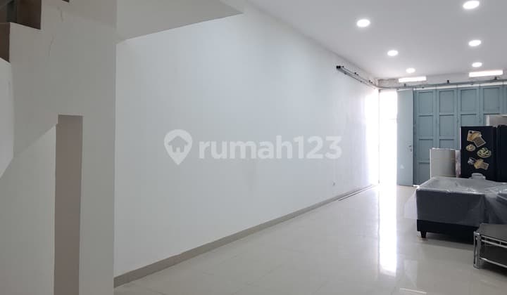 Ruko Baru Cocok Untuk Usaha Dan Kantor