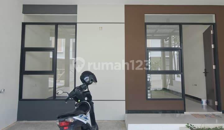 Rumah Baru 2 Lt Di Cluster Favorite Taman Kopo Indah V Bandung