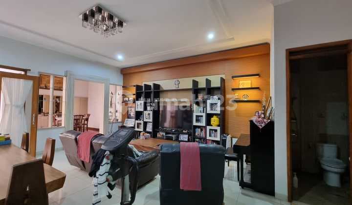 Jarang Ada Rumah Megah dan Luas2 LT Siap Huni Taman Kopo Indah 3