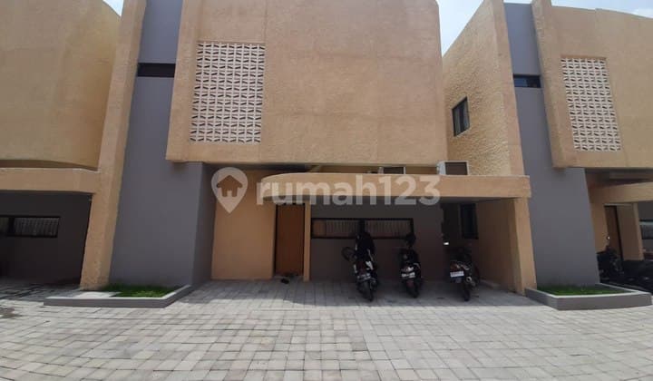 KOST EKSKLUSIF AREA KAMPUS SETURAN BABARSARI