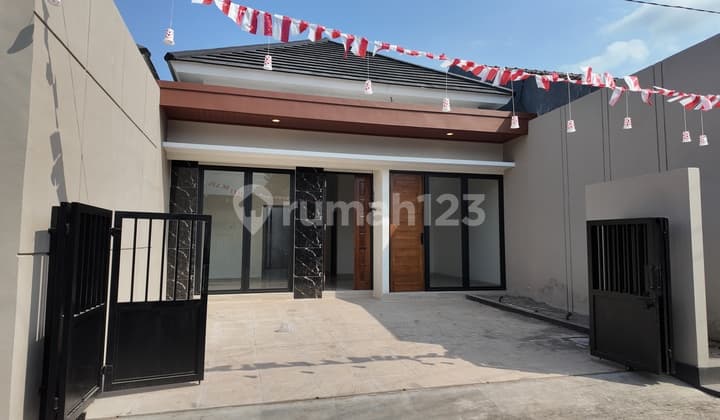 Nice House SHM Purwomartani 15 Minutes to UPN Campus