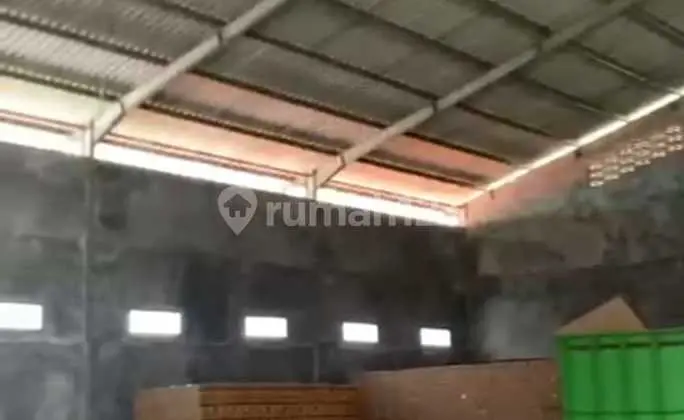 Warehouse for Rent, Strategic Location, On Provincial Road, Madiun