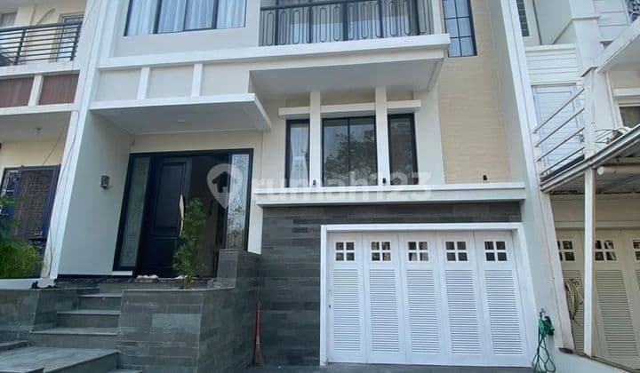 Dijual rumah di PIK 1 Crown Golf boulevard