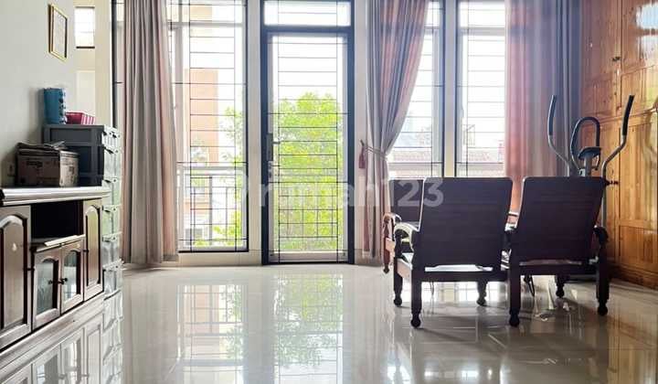 Dijual Cepat Rumah Hoek 2 Lantai di Perumahan Alam Raya, Jurumudi, Tangerang.