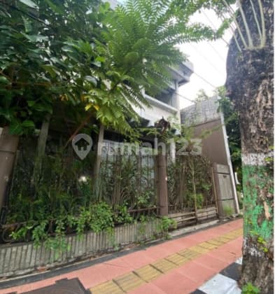 Rumah Di Pusat Kudus Kota 2 Lantai Bangunan Bagus