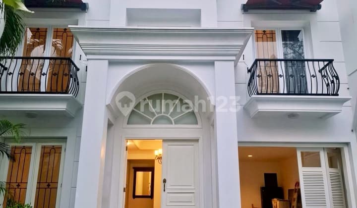 For Rent Disewakan Rumah di Area Kebayoran Baru
