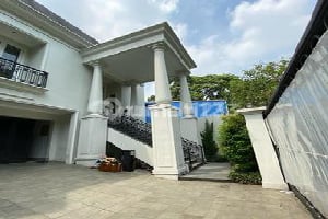 For Rent Disewakan Siap Huni Lokasi Aman, Nyaman Strategis, Di Jl. Prapanca Jakarta Selatan