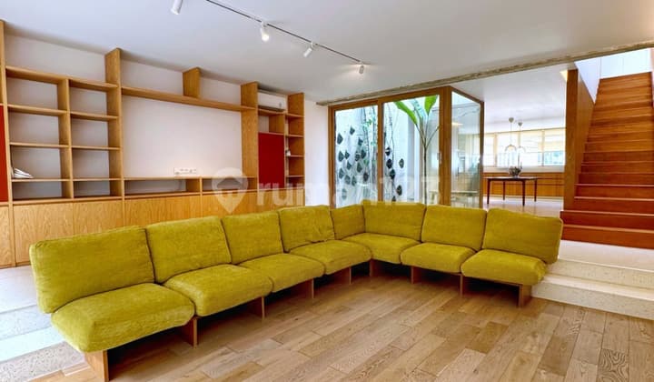 For Sale Dijual Rumah Siap Huni di Kebayoran Baru