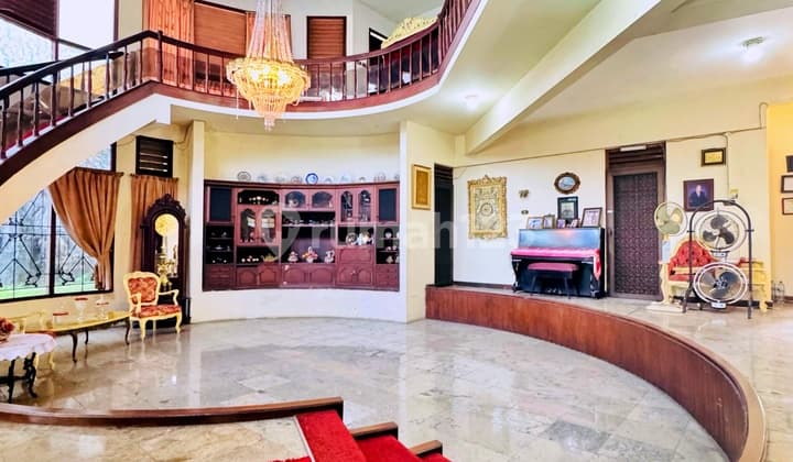 For Sale Land Count House In Simprug